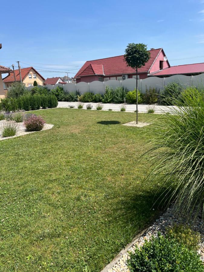 Rajczi Apartman Mohacs Exterior photo